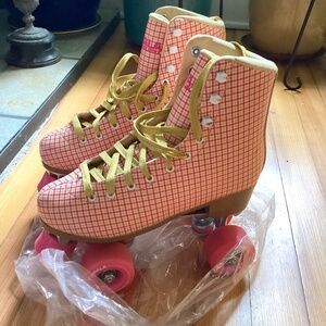 Vegan Impala plaid pink and gold roller skates size 7